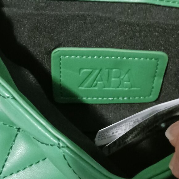 NEW Zara Green Quilted Handbag with Gold Shoulder Chain Strap‎ - Picture 3 of 9